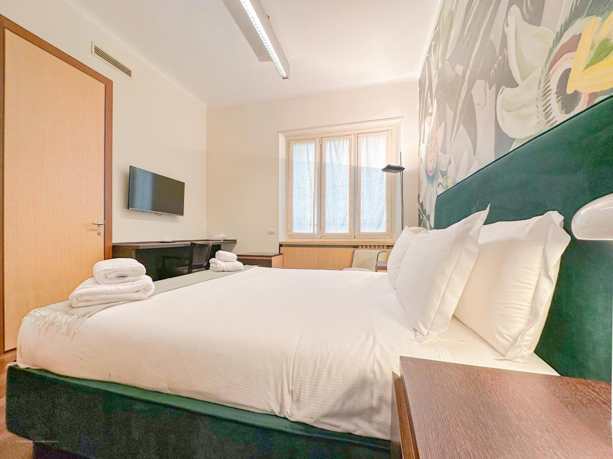 Fontana Suites - 15 Min Dal Duomo Milan Room photo